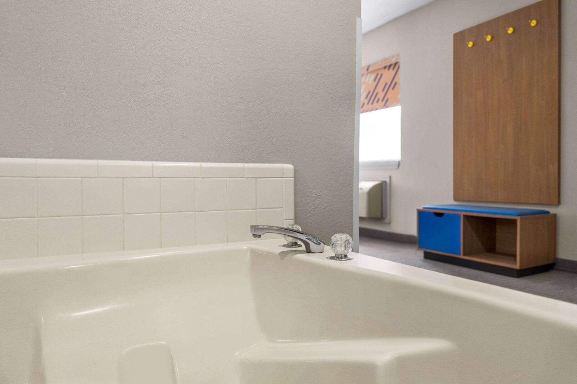 Days Inn By Wyndham Washington Court House Extérieur photo